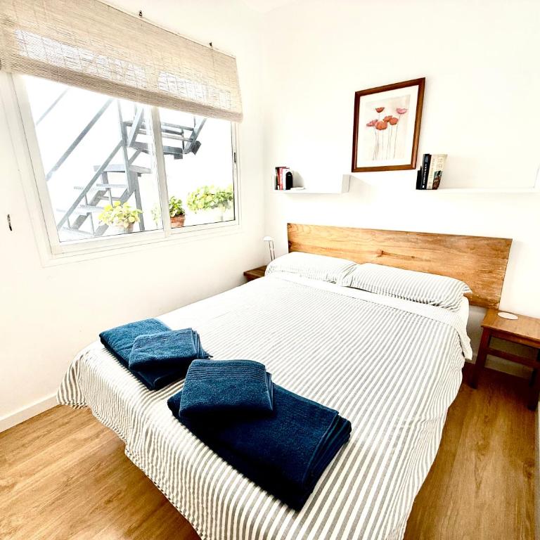 Nerja Old Town 3 Bed House with Private Roof Terrace - Three-Bedroom House - 4