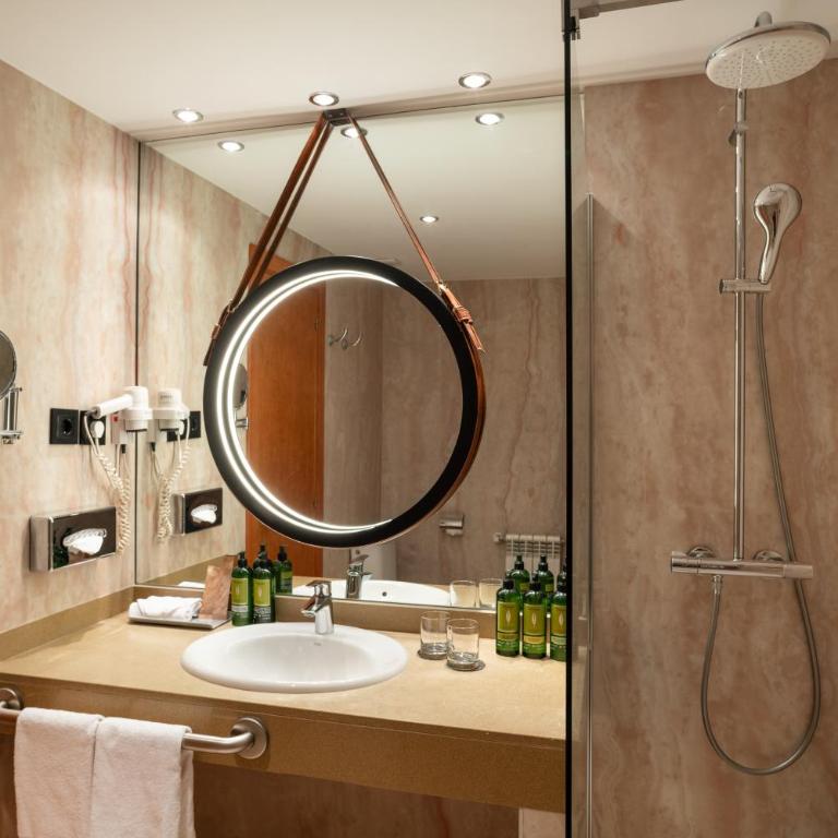 Hotel Euroski Mountain Resort & Spa - Habitación Estándar - 1 cama grande - 2