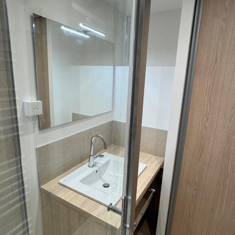 Studio fonctionnel 3/4 pers avec accès pistes, animaux permis - Studio - 12