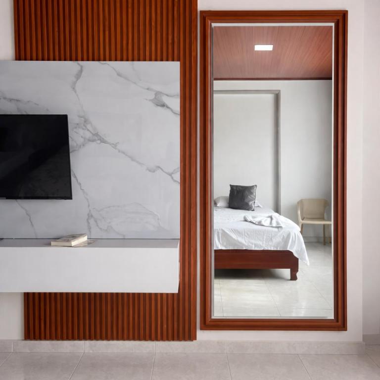 Wiky House Guaduas - Family Room - 8