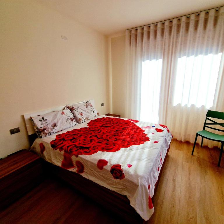 Continental - 3 Bedrooms - 60 Steps train stations & Balcony - Appartamento con 3 Camere da Letto e Vista Montagna - 2
