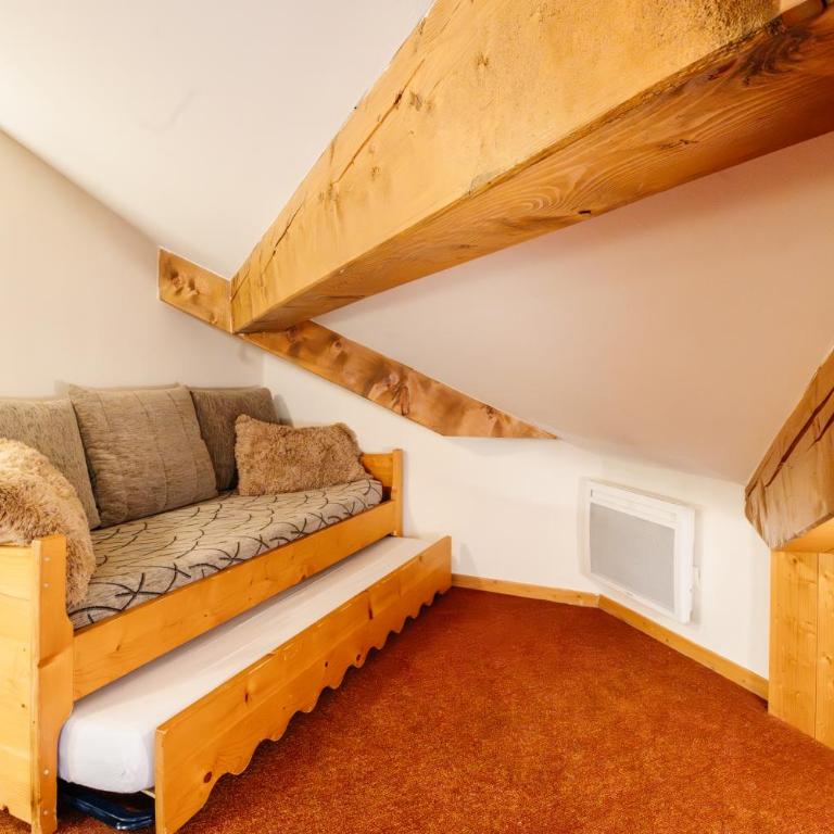 Le Cocon - Appartement 1 Chambre avec Balcon et Vue sur les Montagnes - 13