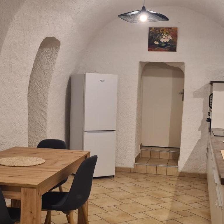 superbe appartement voûté - jusqu'à 6 couchages - Appartement 1 Chambre - 7