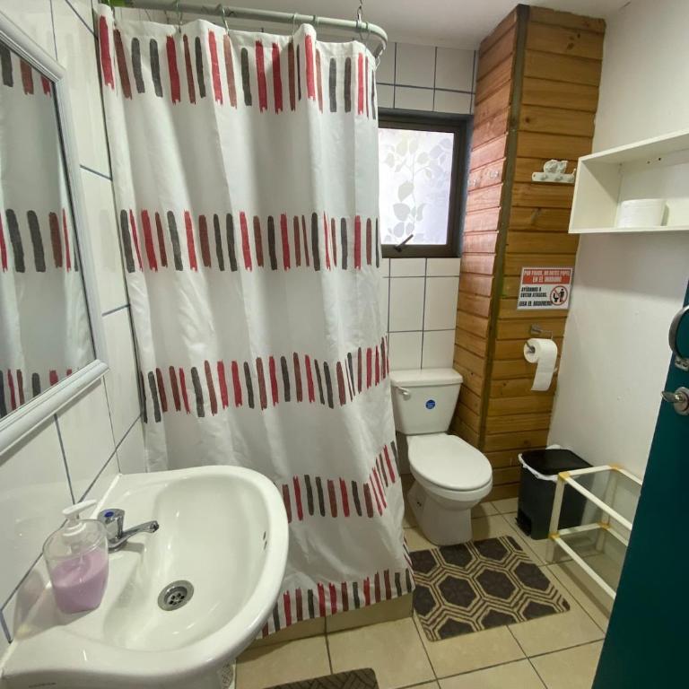 Casa amplia muy cerca de la playa - Three-Bedroom House - 6