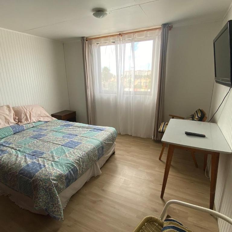 Casa amplia muy cerca de la playa - Three-Bedroom House - 12