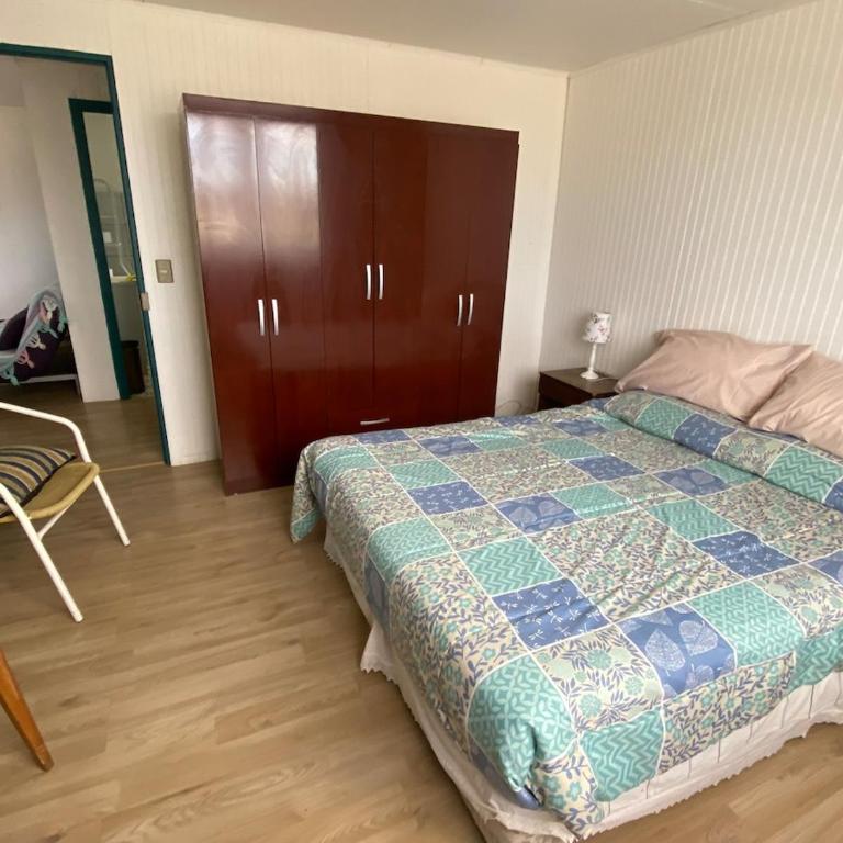 Casa amplia muy cerca de la playa - Three-Bedroom House - 13