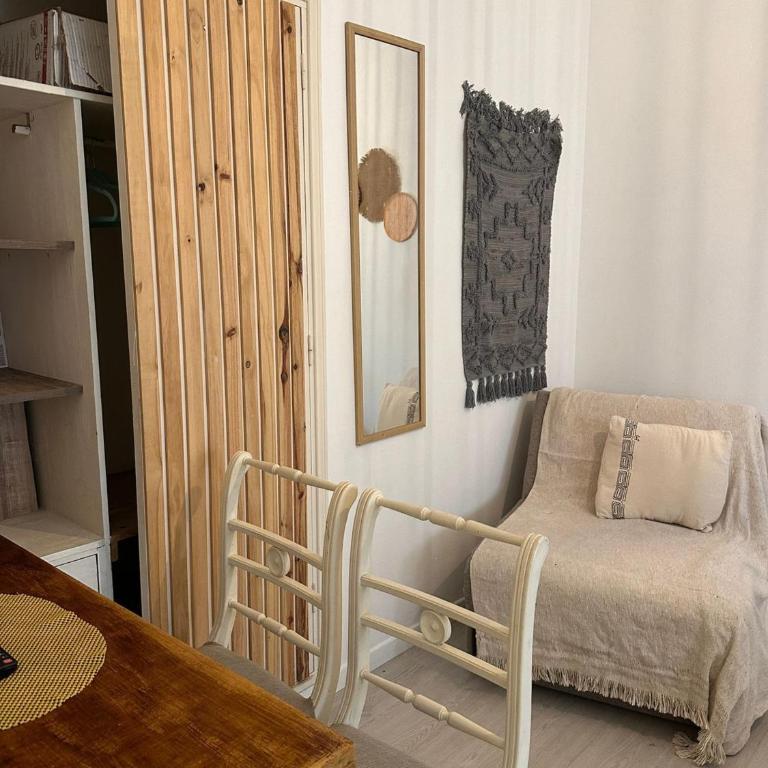 Hermoso monoambiente sobre Avenida Colon - Apartment - 5
