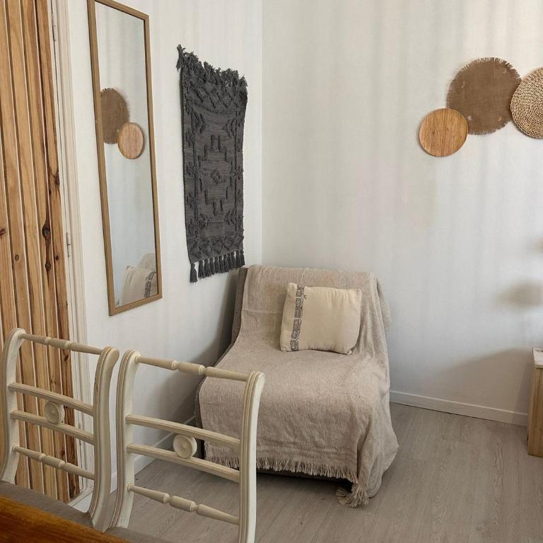 Hermoso monoambiente sobre Avenida Colon - Apartment - 6