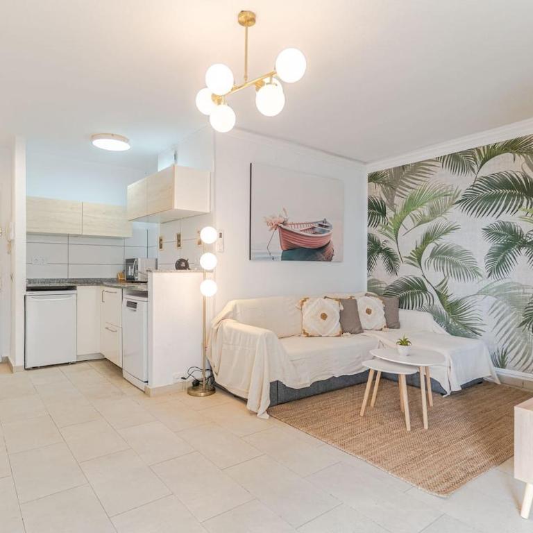 Playa a 2 min, vistas al mar, AC y piscina - Apartamento de 1 dormitorio con vistas al mar - 24