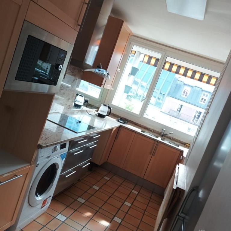 Eiffel Tower spacious 2-bedroom, 2-bathroom quiet apartment, elegant and peaceful - Appartement 2 Chambres Deluxe avec Balcon - 2