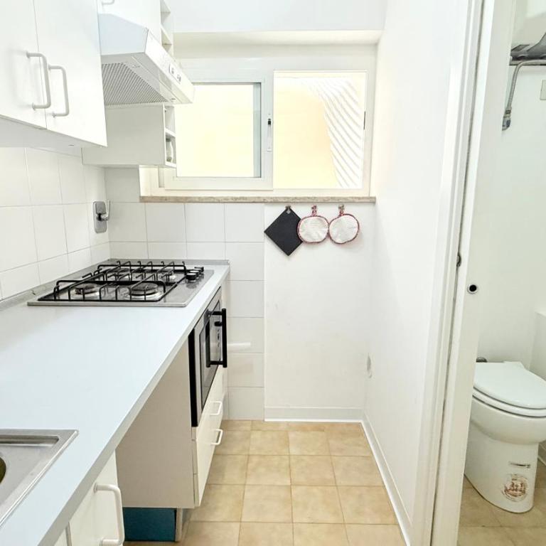 N303 - Comodo appartamento con giardino a Numana - Two-Bedroom Apartment - 2