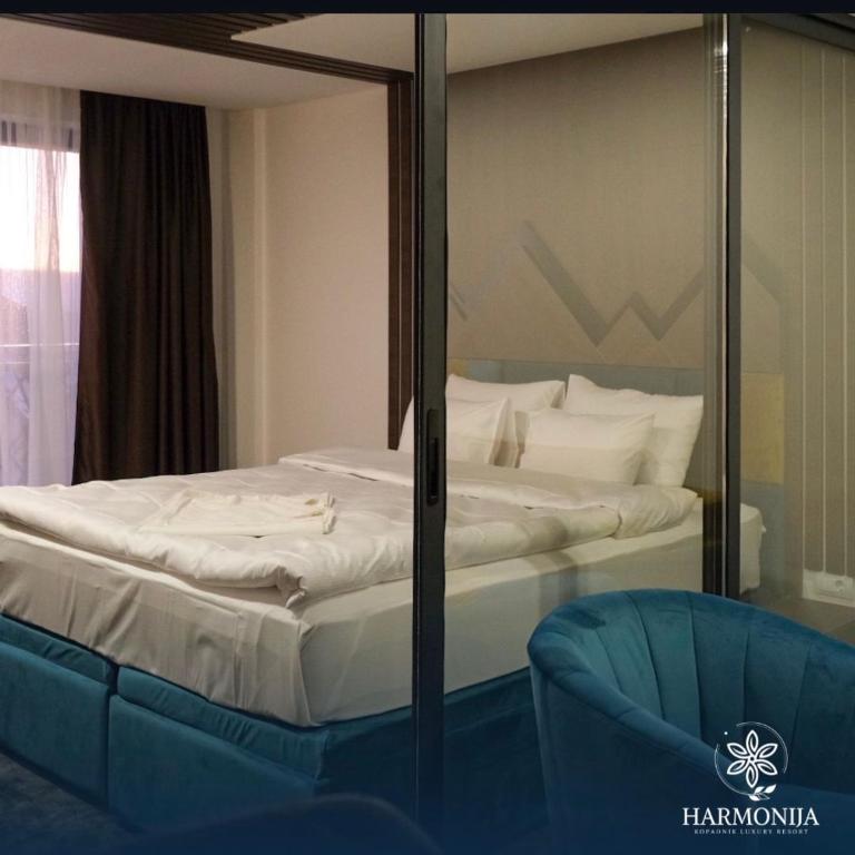 DZAT apartman, Harmonija Hotel - One-Bedroom Apartment with Terrace - 1