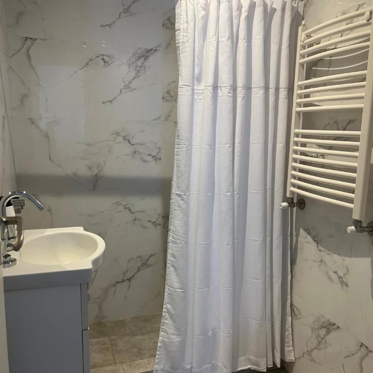 Tu mejor lugar cerca del centro y el mar - Two-Bedroom Apartment - 8