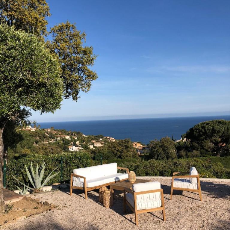 Quiet villa 4 bedrooms full sea view heated pool - Villa - 82