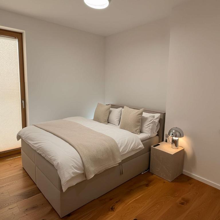Rarität am Rathaus • Terrasse • Parken • 6 Gäste - Apartamento - 5