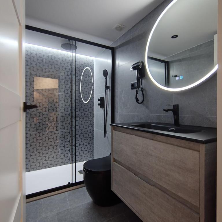 Hostal JQ Madrid 1 - Suite Familiale - 9