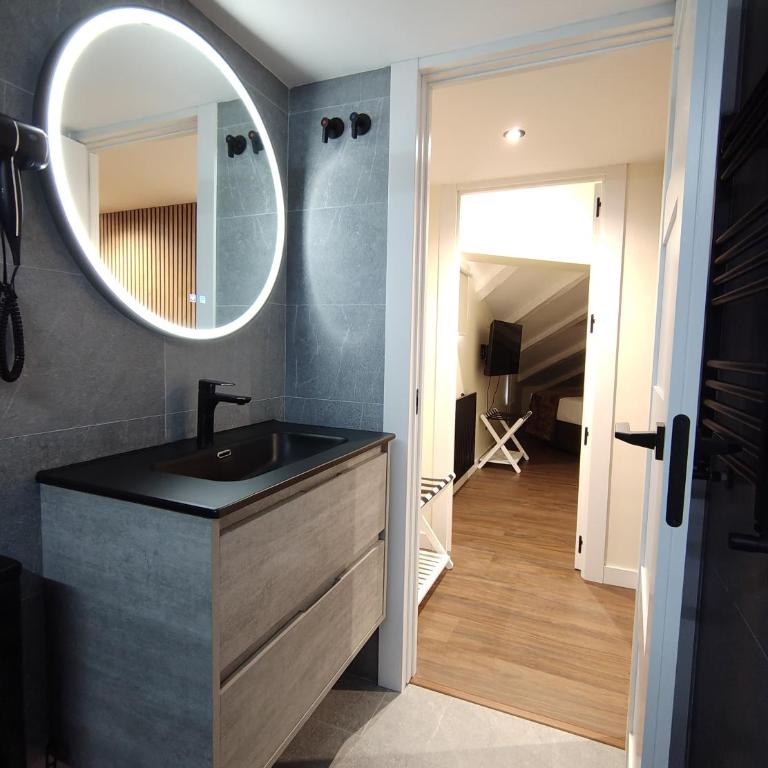 Hostal JQ Madrid 1 - Suite Familiale - 10