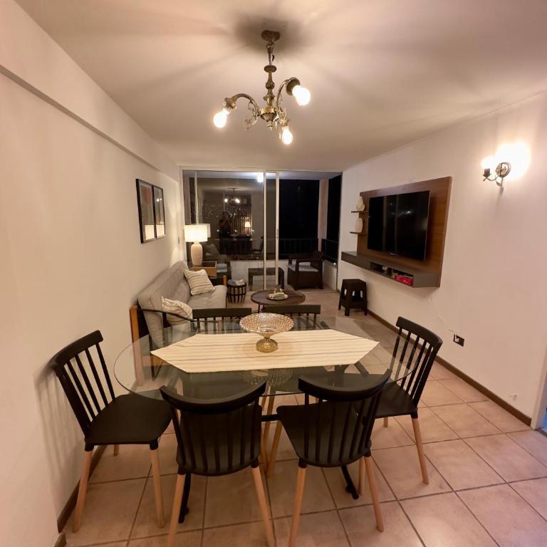 Disfruta de un entorno relajado y con estilo - Apartment - 9