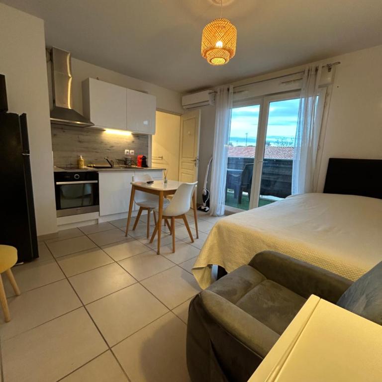 Studio a 3 mn à pied des thermes - Appartement 1 Chambre - 4