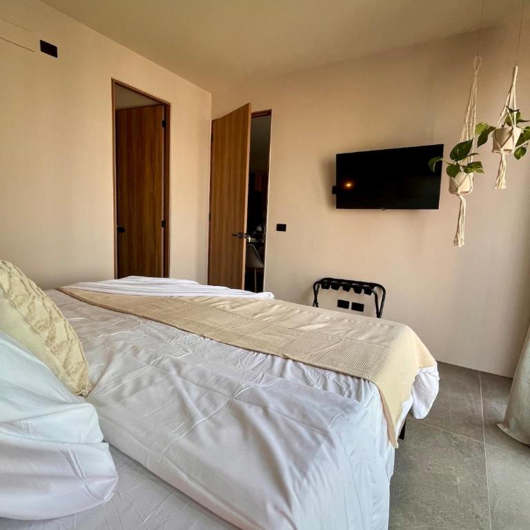 Departamento céntrico elegante - Three-Bedroom Apartment - 27