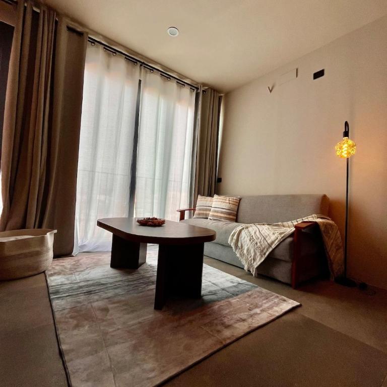 Departamento céntrico elegante - Three-Bedroom Apartment - 45