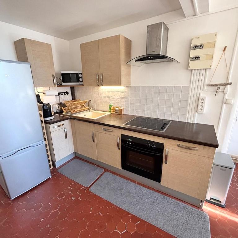 Appartement avec vue sur mer au cœur de Bandol - Apartamento de 1 dormitorio - 2