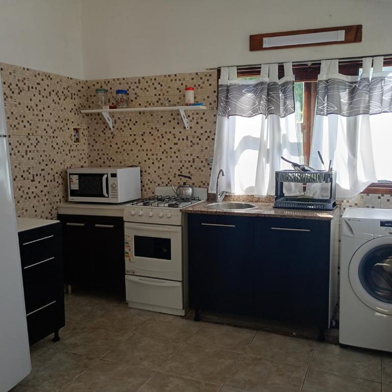 Rancho Relaxo - Two-Bedroom House - 8