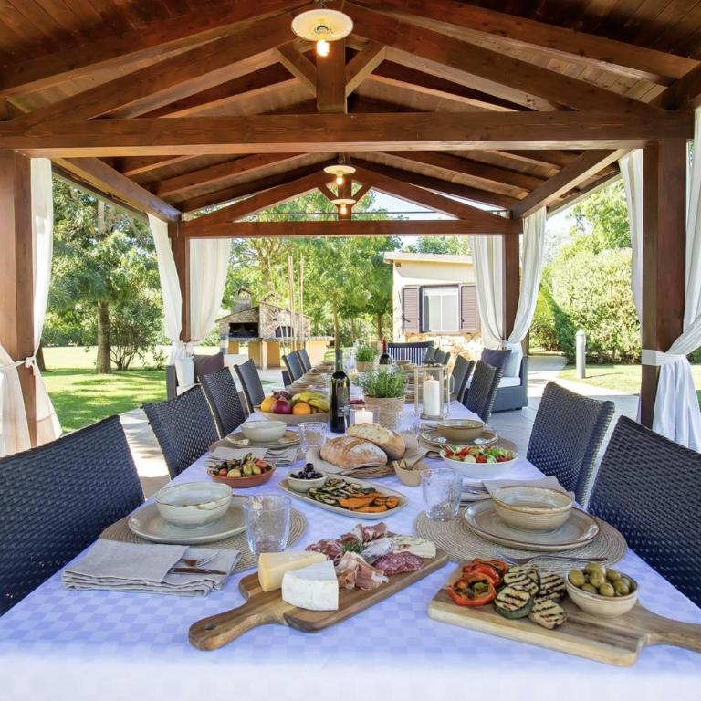 ClickSardegna Villa Paradiso with swimming pool large garden and tennis court - Villa con Piscina Privata - 12