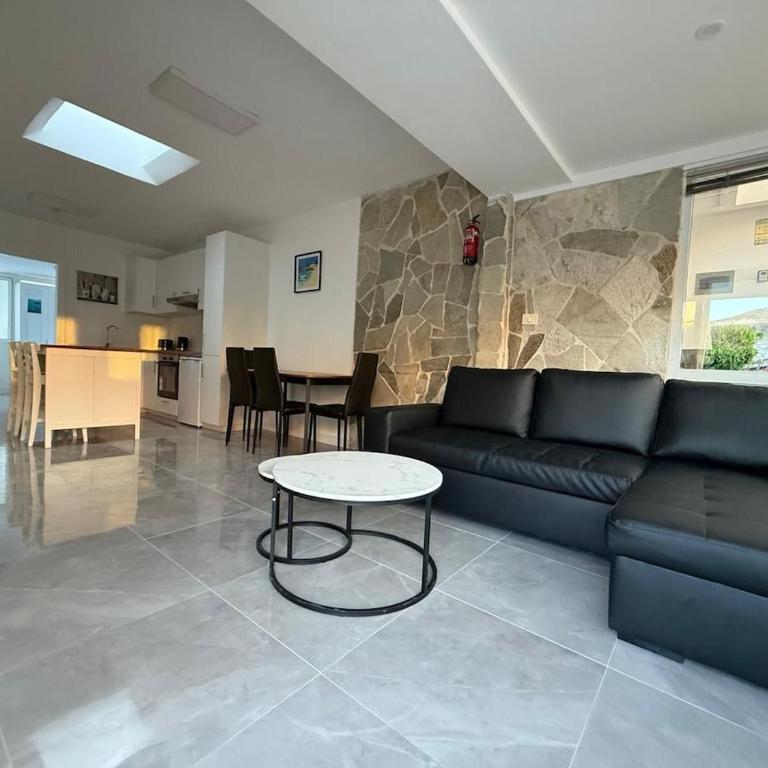 Puerto Rico Apartment, Newly renovated, Centre of Puerto Rico, 3 Bedrooms - Three-Bedroom Apartment - 1
