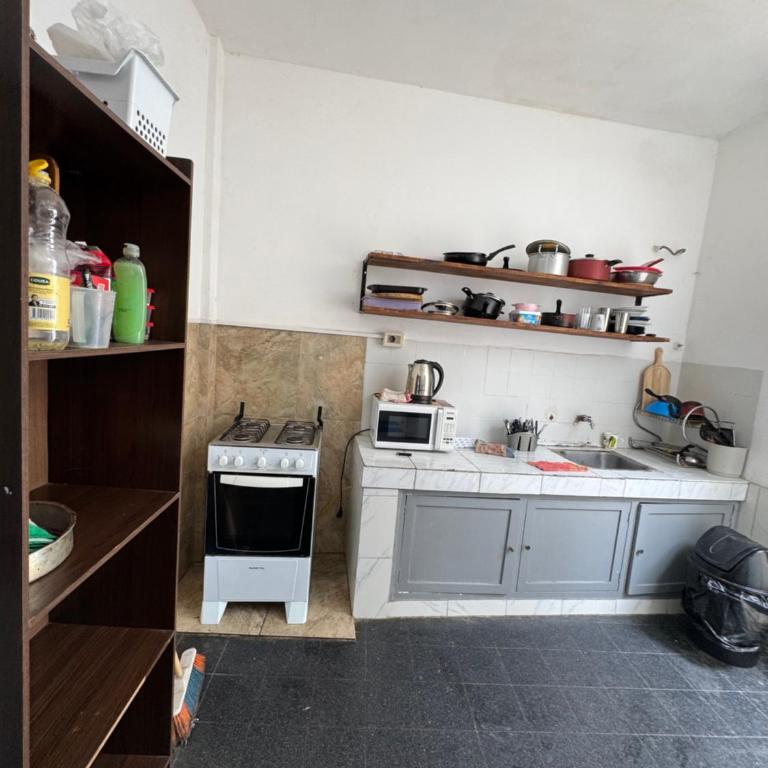 Apartamento céntrico amplio - One-Bedroom Apartment - 2