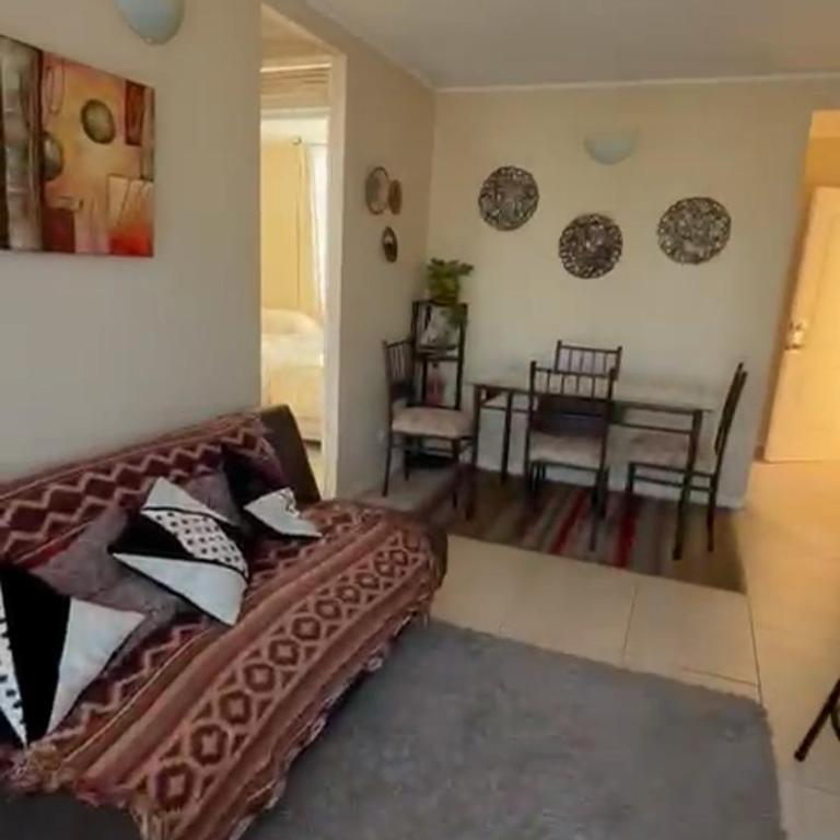 Sevilla 2 4piso - Three-Bedroom Apartment - 2