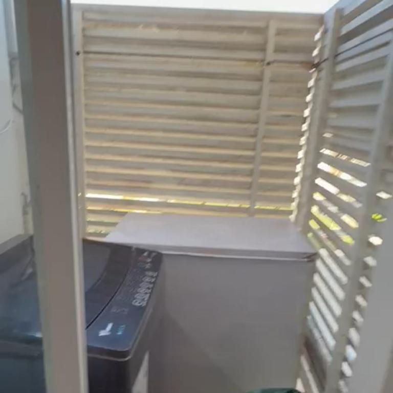 Sevilla 2 4piso - Three-Bedroom Apartment - 4