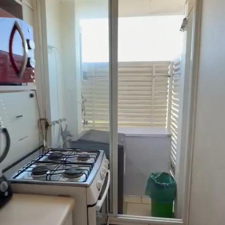 Sevilla 2 4piso - Three-Bedroom Apartment - 10