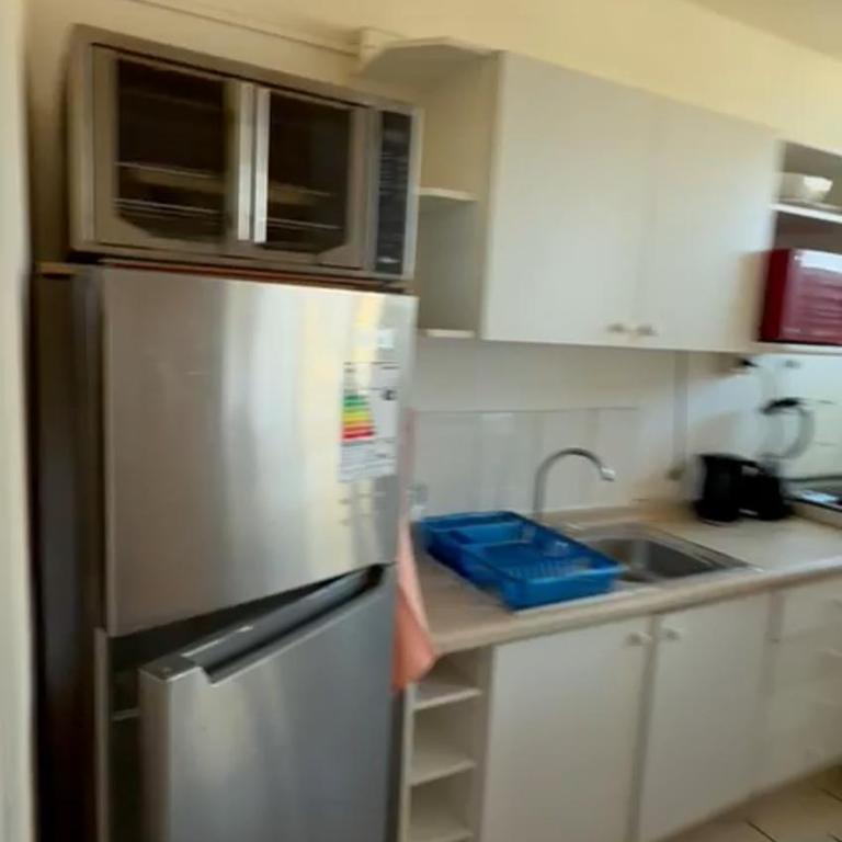 Sevilla 2 4piso - Three-Bedroom Apartment - 11