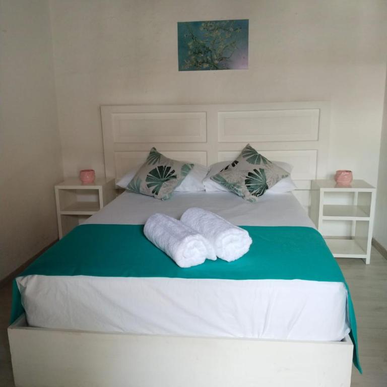 Arles ByB Cafe - Double Room with Private Bathroom - 3
