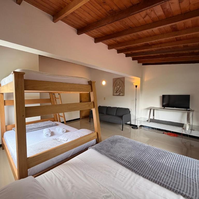 Hotel Selva Cristal - Habitación Cuádruple Superior - 3