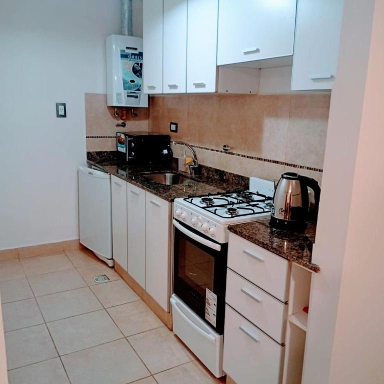 Departamento Jujuy frente Parque San Martin - One-Bedroom Apartment - 6