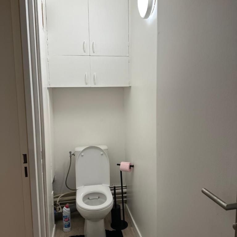 Appartement Verzy - 3 chambres - Résidence calme - Tout équipé - Proche centre de Reims, 7min en voiture - Appartamento con 3 Camere da Letto - 9