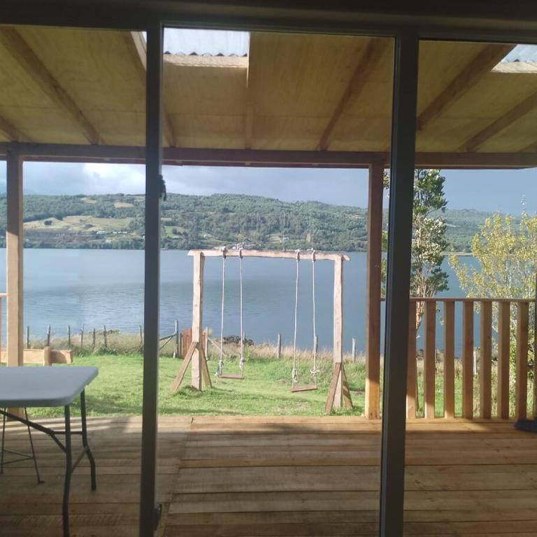 Comoda casa con salida al mar - Three-Bedroom Home - 1