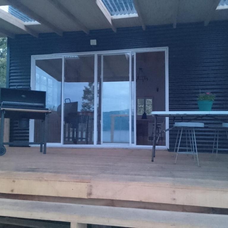 Comoda casa con salida al mar - Three-Bedroom Home - 7