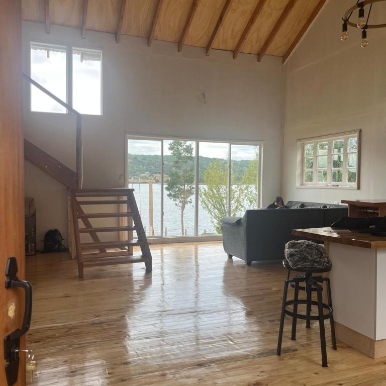 Comoda casa con salida al mar - Three-Bedroom Home - 12