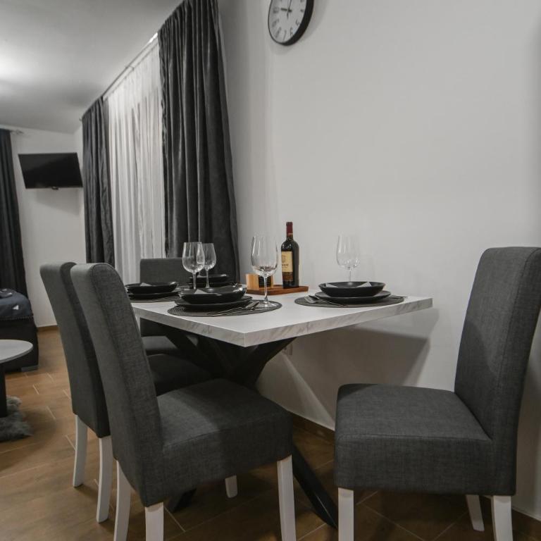 Apartman Gorska Vila - Divcibare - King Studio with Sofa Bed - 3