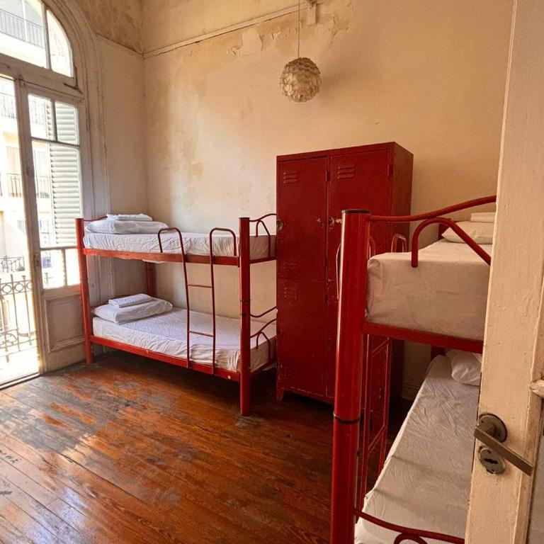 Lighthouse Coliving BA - Cama en habitación compartida femenina de 6 camas - 1