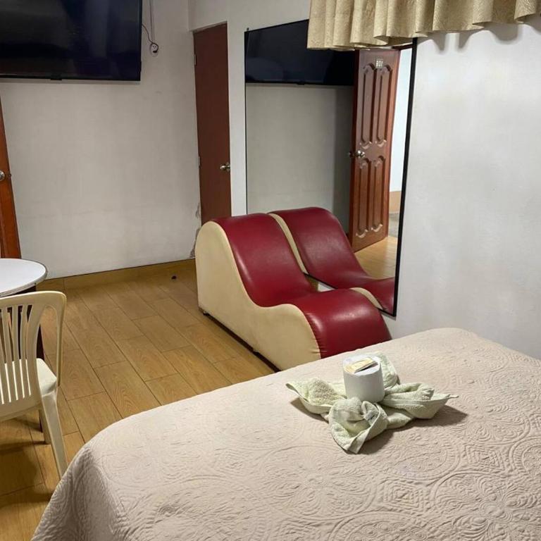 Princess Hotel - Standard Queen Room - 2