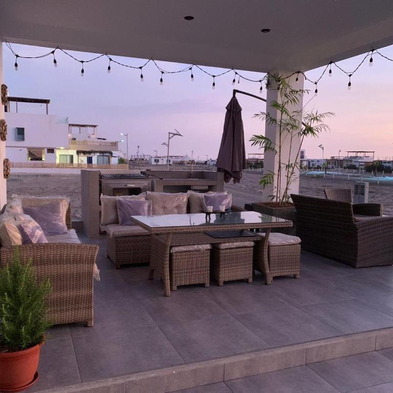 Topará Beach House - Four-Bedroom House - 4