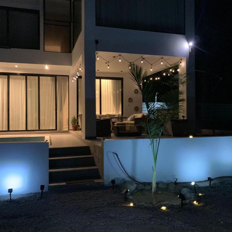 Topará Beach House - Four-Bedroom House - 37