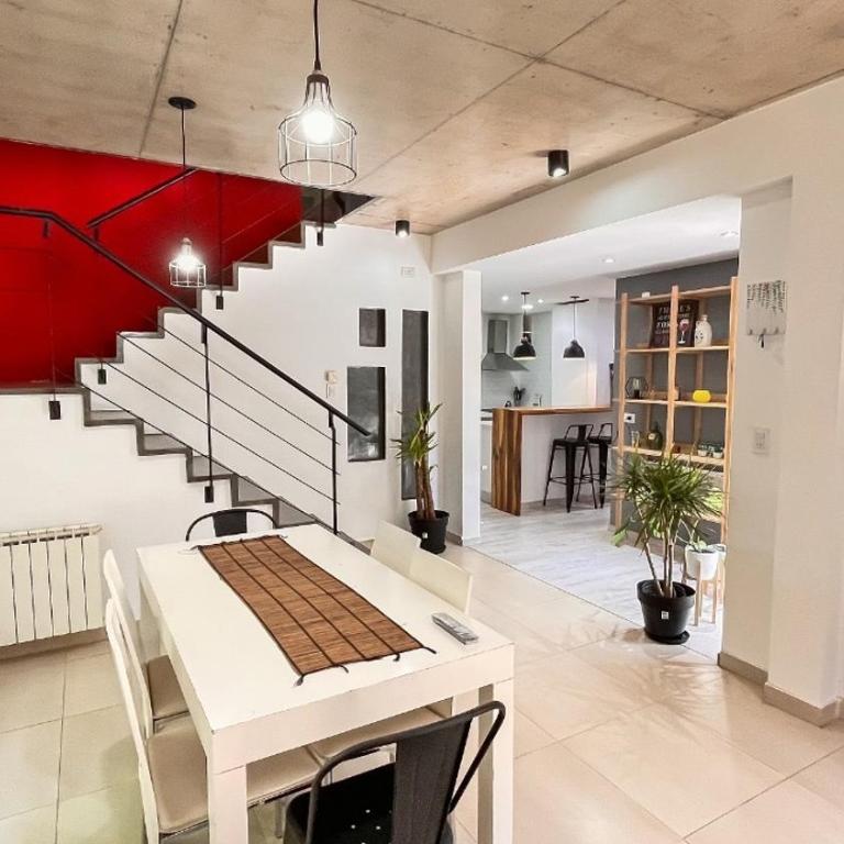 Casa Bouchard - Three-Bedroom House - 2