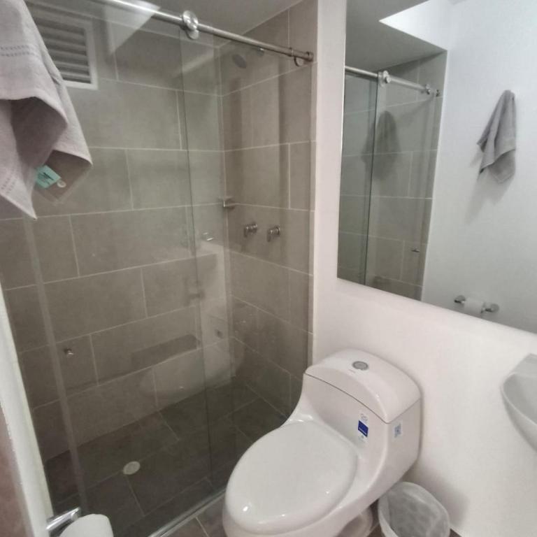 Apartamento cerca a Piscilago, Club House Ricaurte - Apartamento de 2 dormitorios con vistas a la montaña - 10