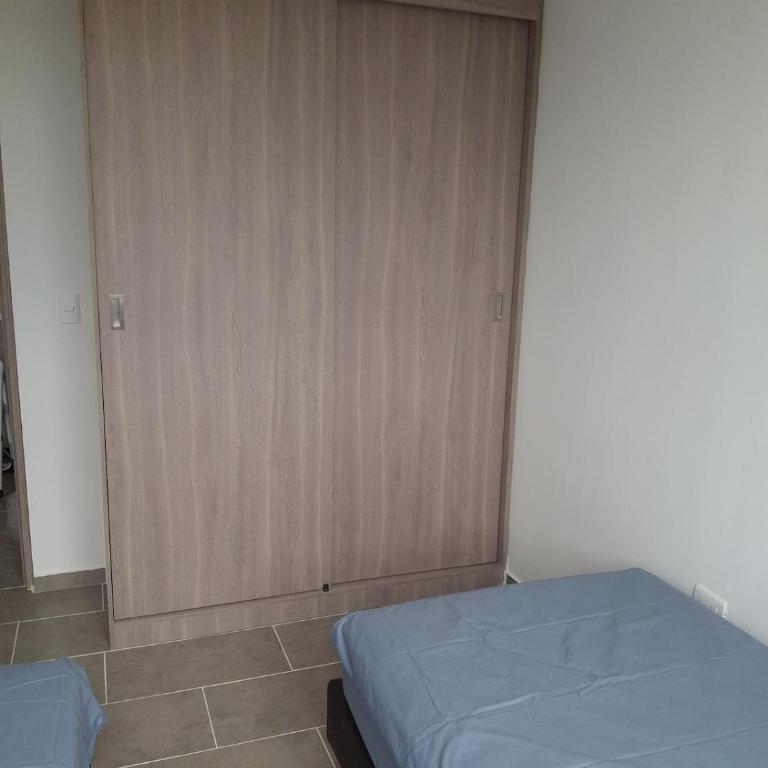 Apartamento cerca a Piscilago, Club House Ricaurte - Apartamento de 2 dormitorios con vistas a la montaña - 11