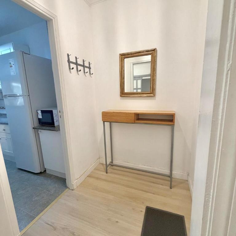 Departamento céntrico frente al casino y a pasos del mar! - Apartamento de 1 dormitorio - 12